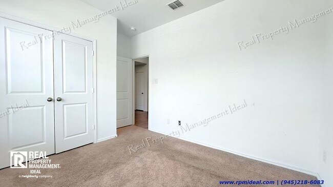 Building Photo - $2,300 - 4bed/ 2Bath - Stunning house in F...