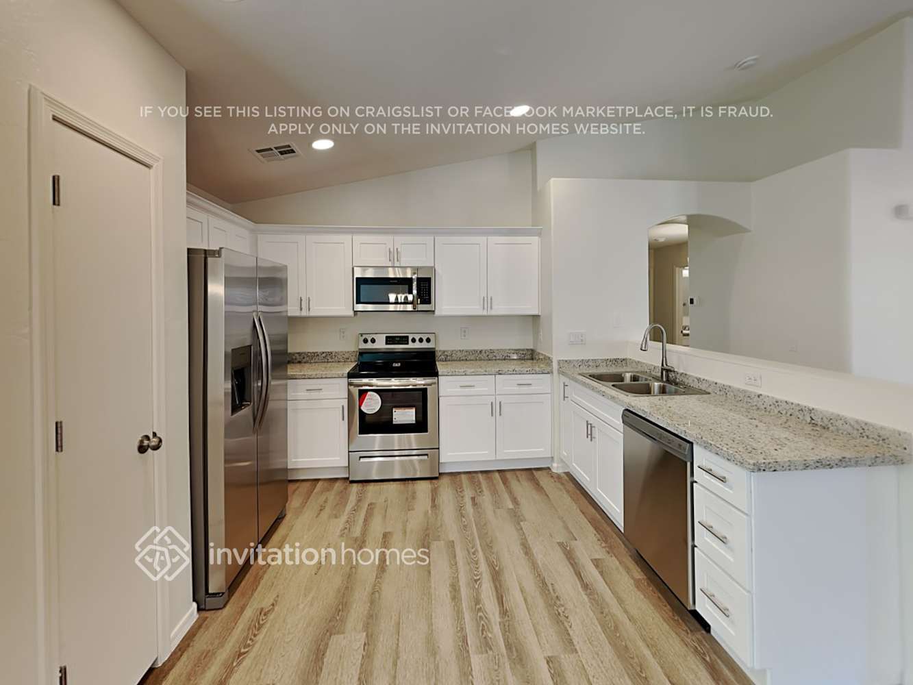 Building Photo - 41715 N Ranch Dr