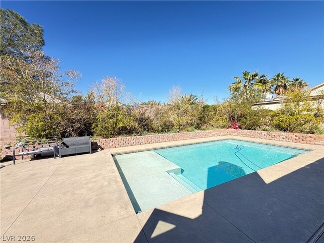 Building Photo - 7267 Sixshooter Dr