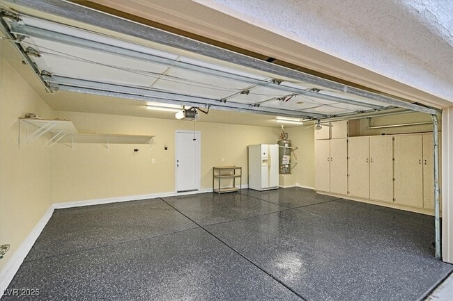 Building Photo - 1813 Puerto Way