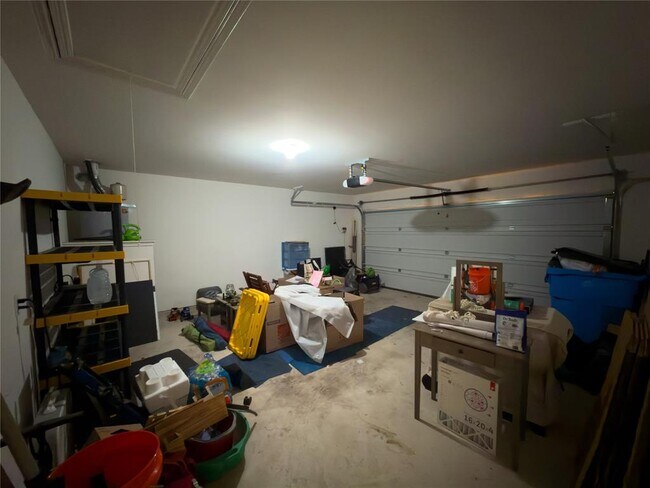 Building Photo - 21417 Wilmiller Ln