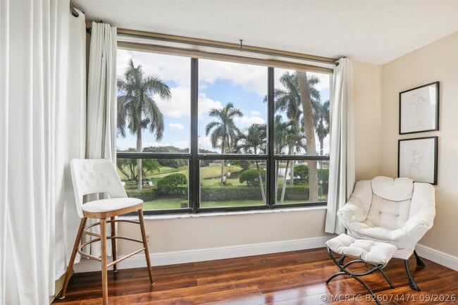 Building Photo - 7153 Promenade Dr