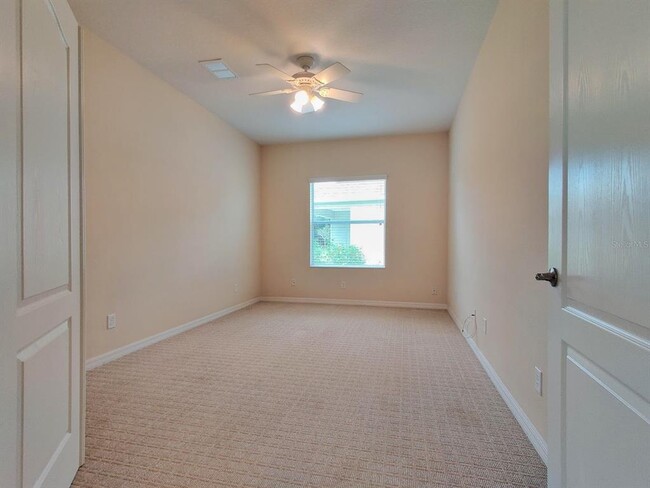 Building Photo - 12256 Longview Lake Cir