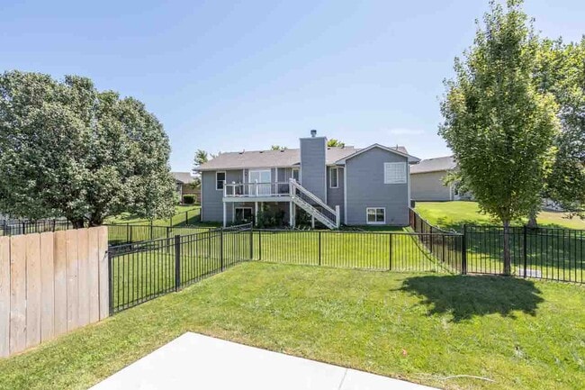 Building Photo - 3554 N Tyler Ct