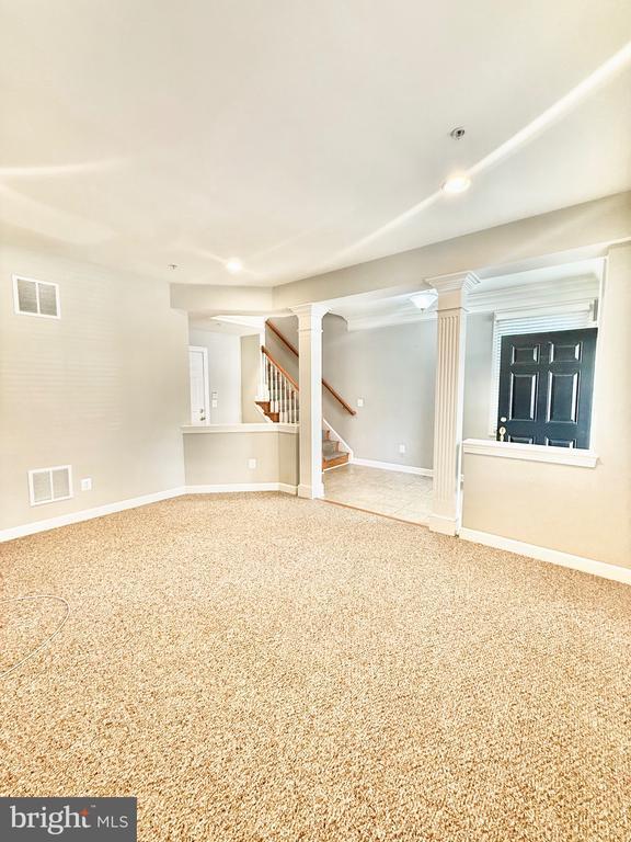 Building Photo - 456 Ferdinand Day Dr
