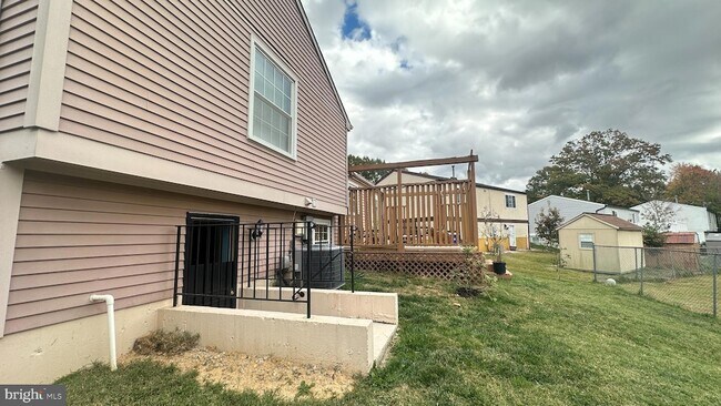 Building Photo - 8111 Brown Ct