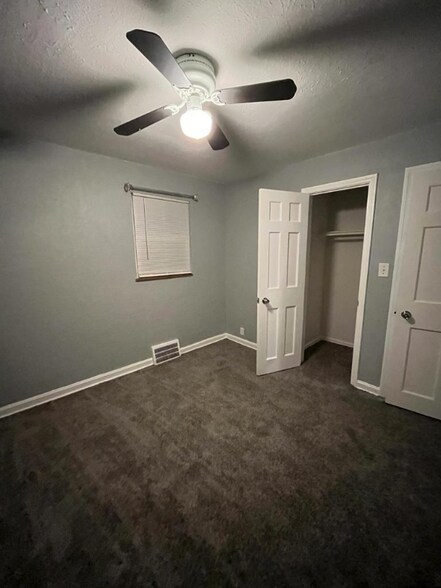 Building Photo - 20900 Crystal Ave