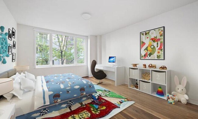 Building Photo - 3 bedroom in NEW YORK NY 10011