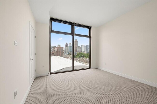 Building Photo - 270 17th St