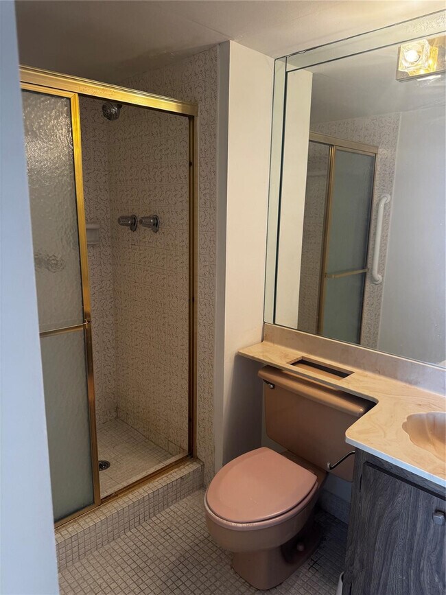 Building Photo - 2851 NE 183rd St