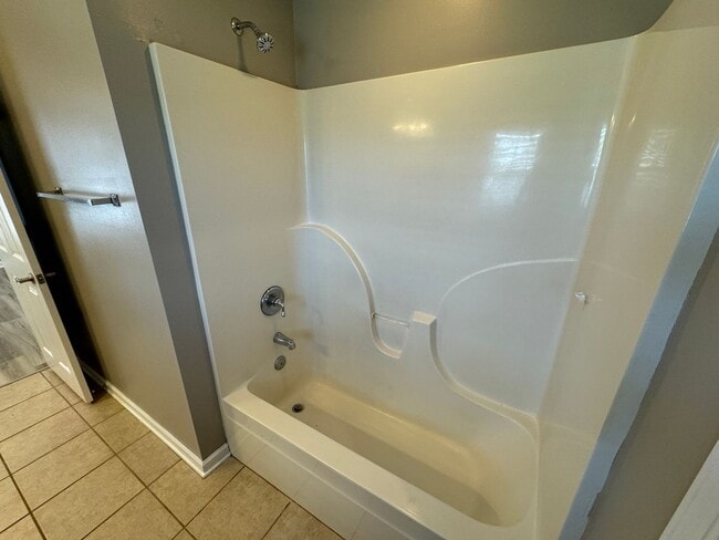 Building Photo - 3BR/2BA Home For Rent