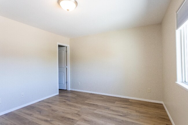 Building Photo - 2414 Reed Grass Way