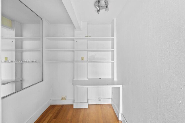 Building Photo - 3301 NE 5th Ave