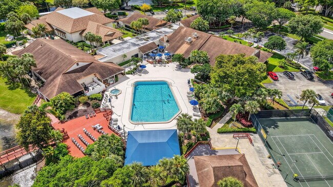 Building Photo - 10173 Mangrove Dr