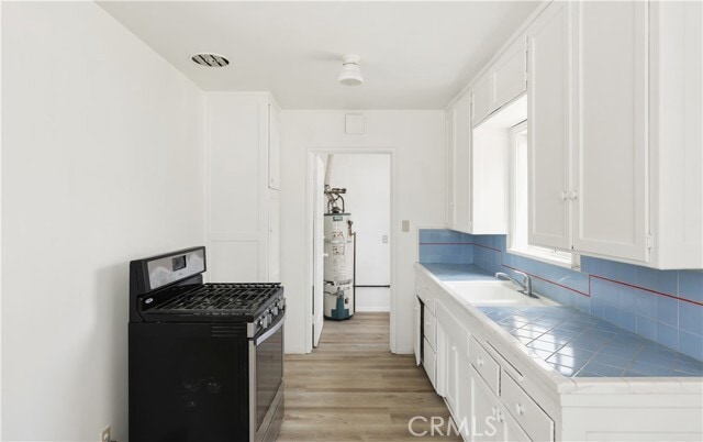 Building Photo - 681 N Glassell St