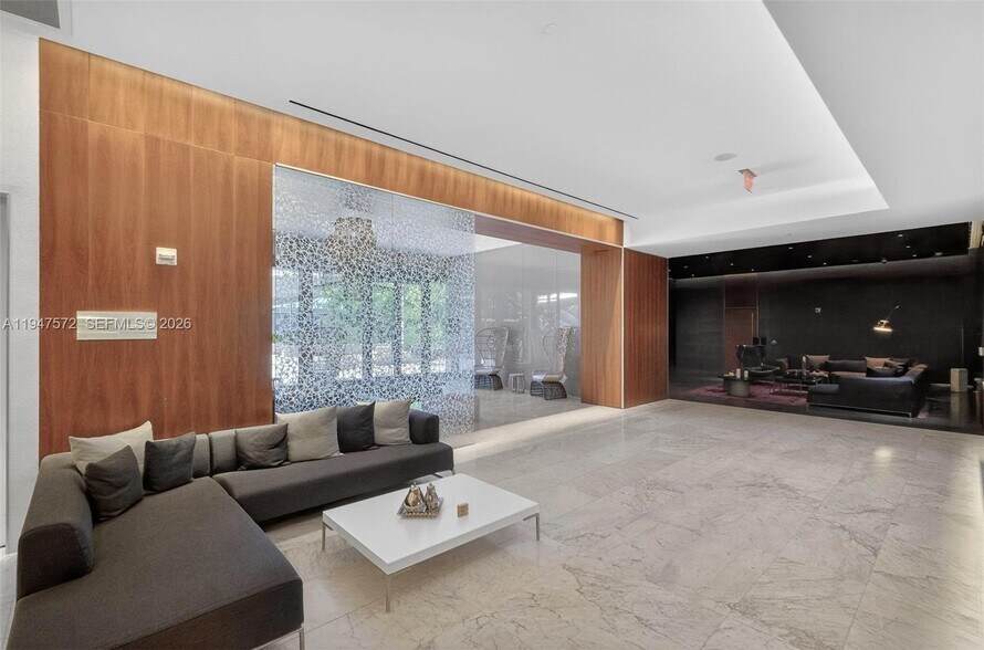 Building Photo - 68 SE 6th St