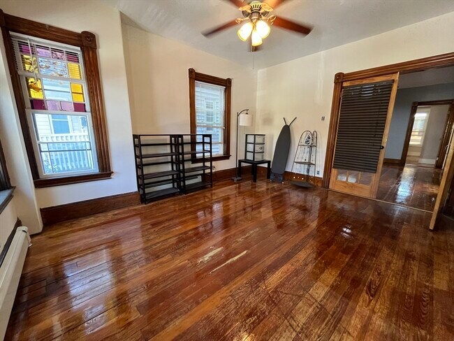 Building Photo - 62 Brookside Ave