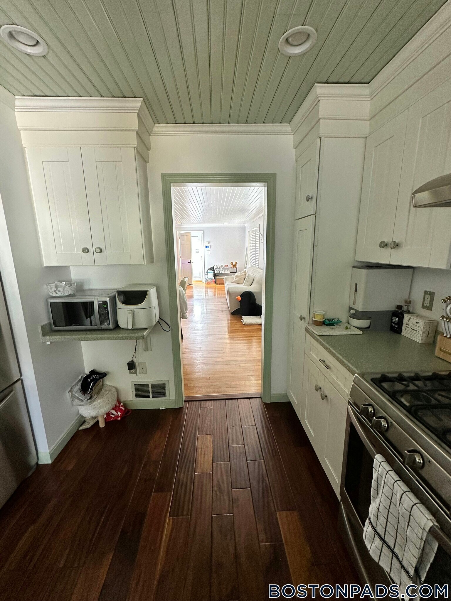 Building Photo - 62 Lawn Ave