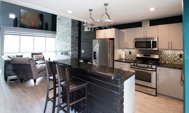 Building Photo - 969 Sigsbee St