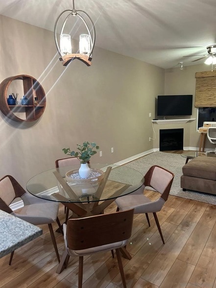 Building Photo - 300 W Beech St