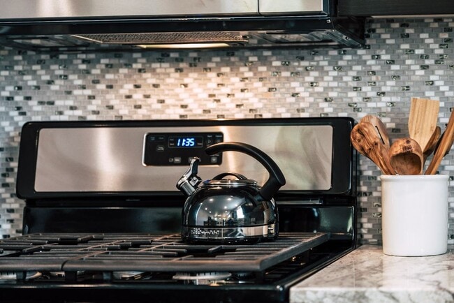 Building Photo - 1428 S Colorado Ave