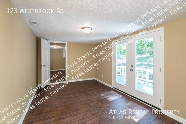 Building Photo - 123 Westbrook Rd