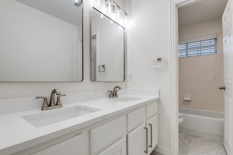 Building Photo - 7814 Wilmington Dr