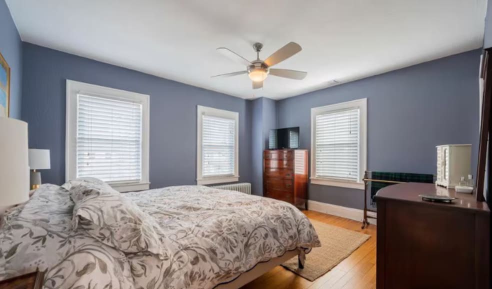 Building Photo - 817 Drummond Ave