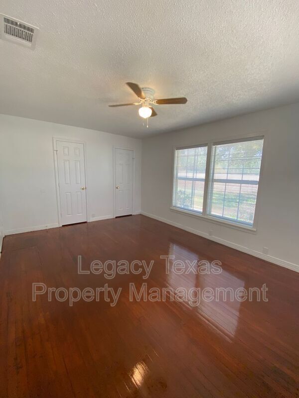 Building Photo - 1259 HCR 1439