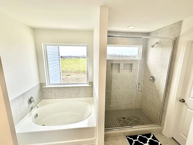 Building Photo - A stylish and modern single-family home wi...