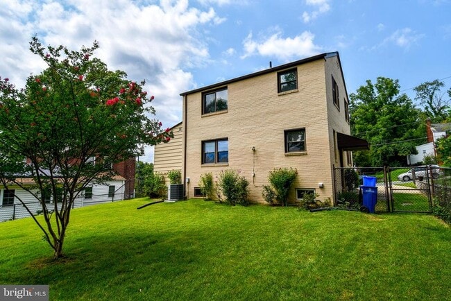 Building Photo - 9607 Dilston Rd