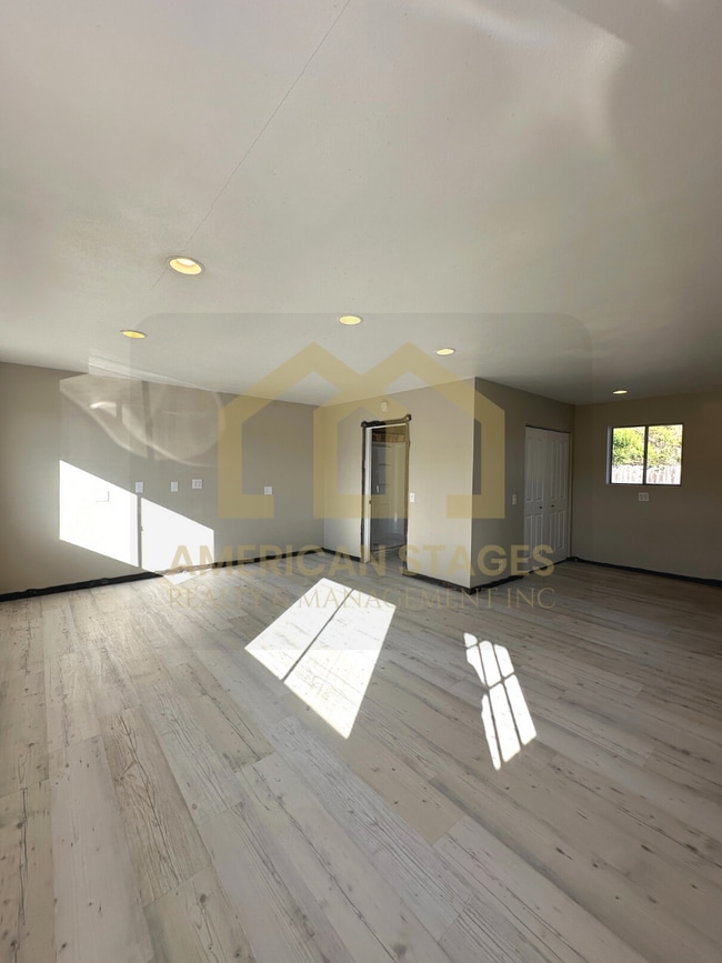 Building Photo - 3692 Via Lato
