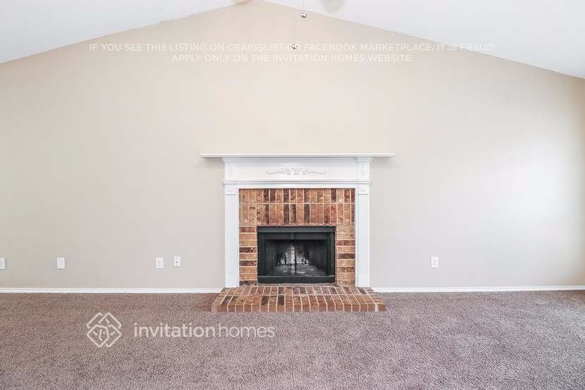 Building Photo - 4136 Hathaway Dr