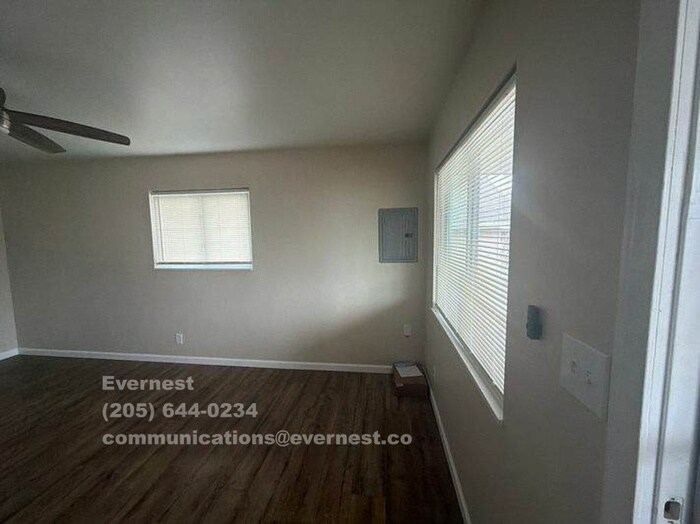 Building Photo - 972 Concord Ave