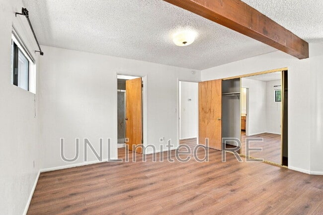 Building Photo - 1410 Inverrary Way