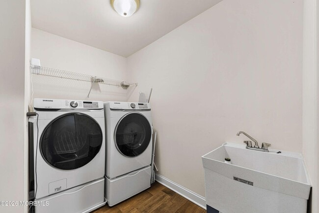 Building Photo - 2 Gonzalez Dr