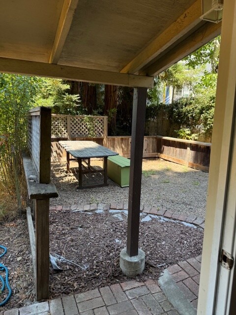 Patio - 2609 Dana St