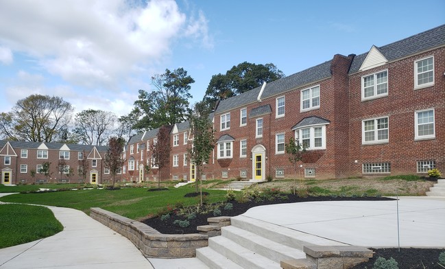 Building Photo - Canterbury Apartments