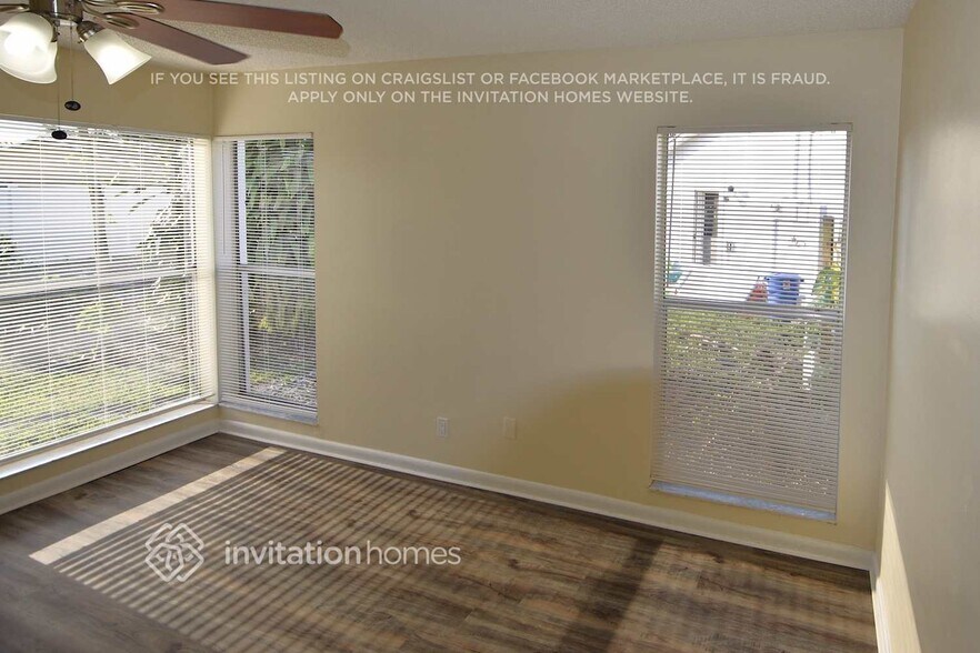 Building Photo - 10656 Shady Pond Ln