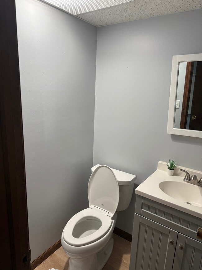 Building Photo - 13831 S Mallard Dr