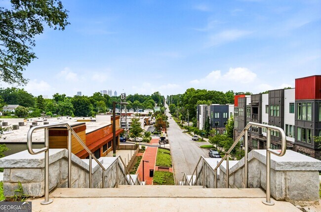 Building Photo - 395 Pratt Dr SE