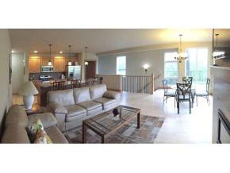 Building Photo - 1155 E Banta Ct
