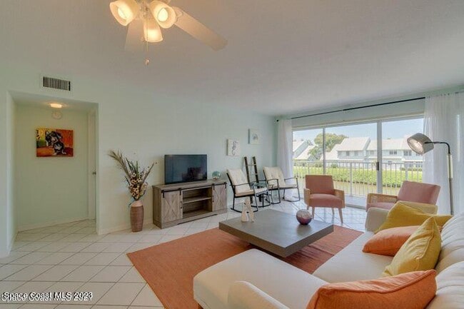 Building Photo - 6124 S River Run Dr