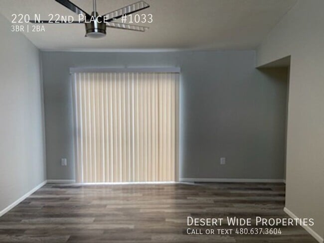 Building Photo - 220 N 22nd Pl