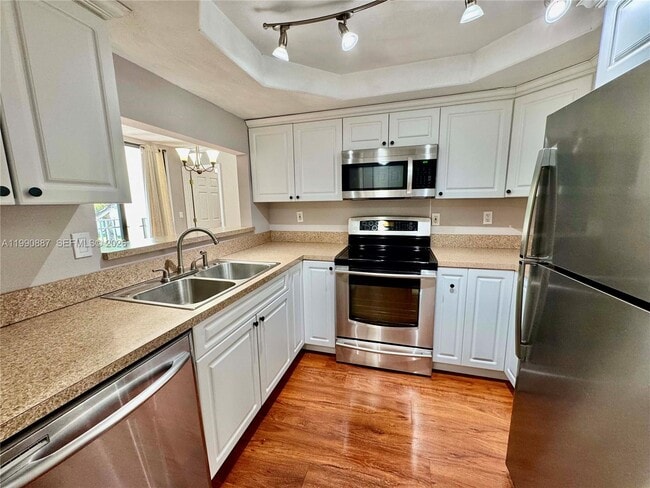 Building Photo - 3610 SW 114th Ave