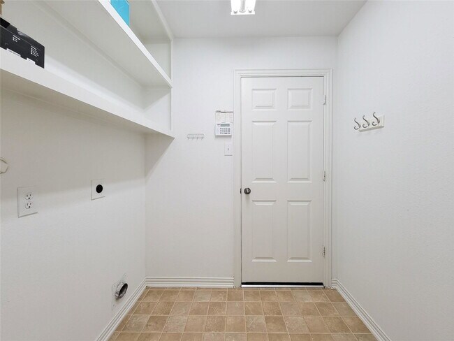 Building Photo - Haley Court, Pearland, TX 77584 - 3 BR 2.5 BA single-family home
