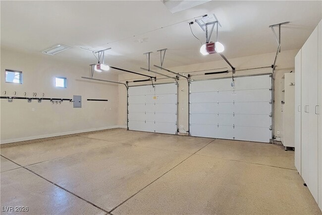 Building Photo - 4365 N Campbell Rd