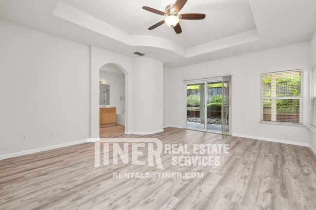 Building Photo - 51 Tulip Tree Cir