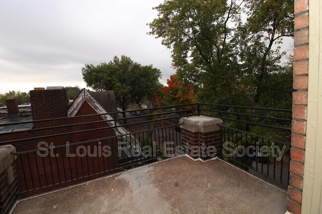 Building Photo - 2608 Louisiana Ave