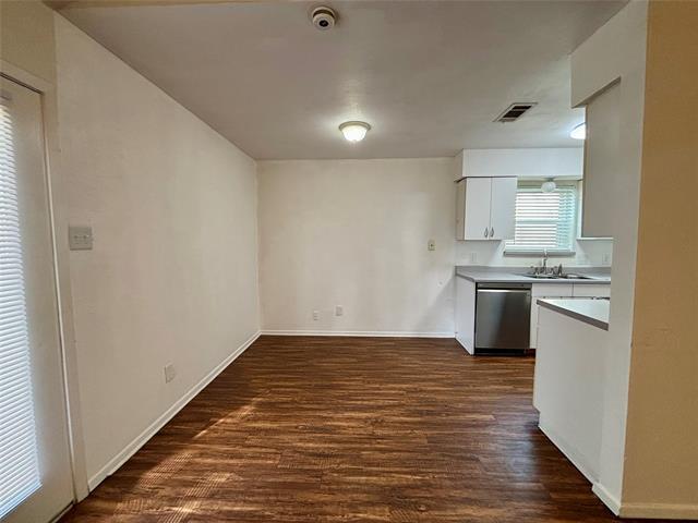 Building Photo - 1237 N Knowles Dr